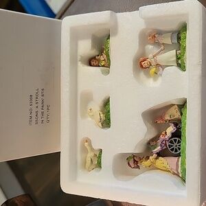 NIB Department 56 "A Stroll in the Park" Seasons Bay Series